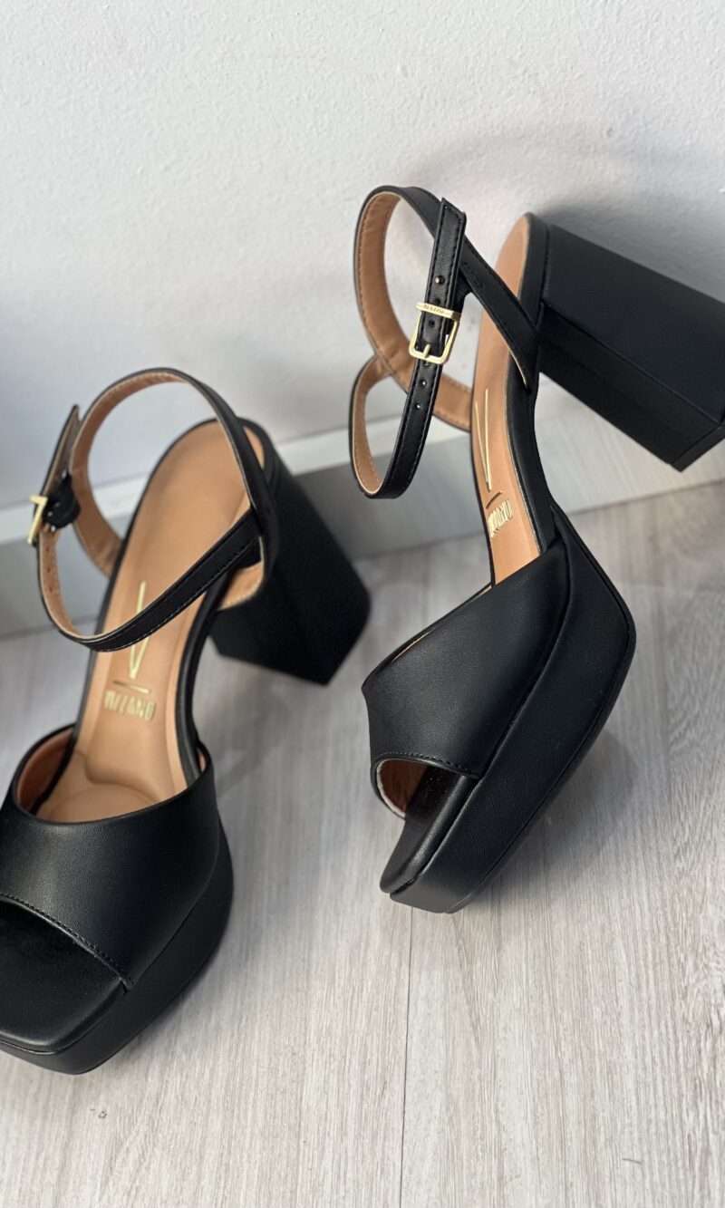 sandalia salto bloco preto vizzano 6472 207