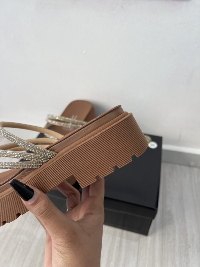 tamanco xangai doce de leite vizzano 6499 127 tamanco xangai doce de leite vizzano 6499 127