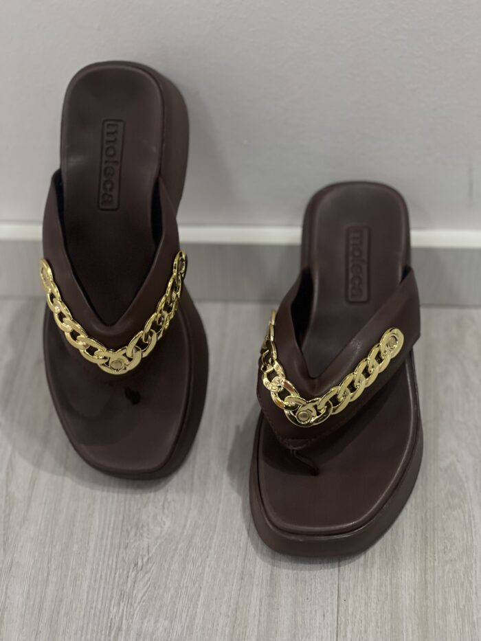 chinelo tamanco napa pele chocolate moleca 5503 117 chinelo tamanco napa pele chocolate moleca 5503 117