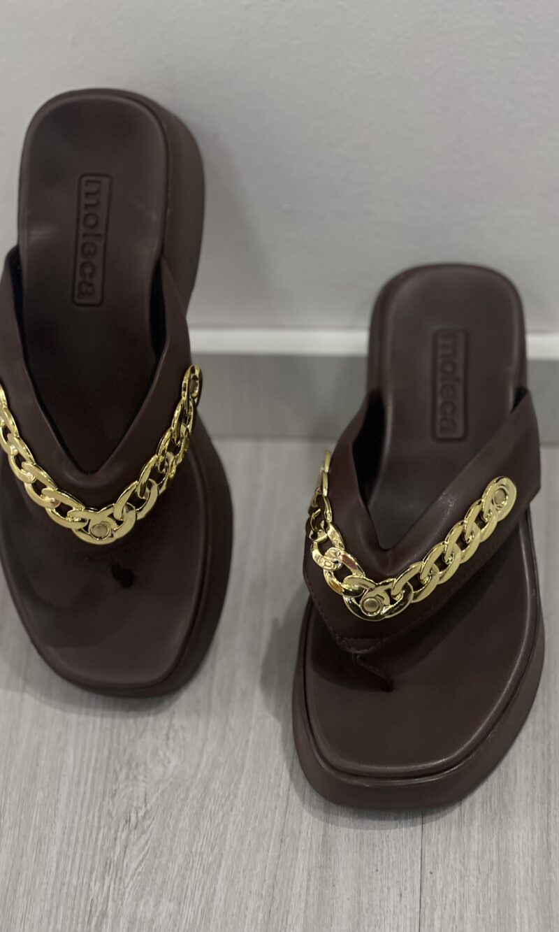 chinelo tamanco napa pele chocolate moleca 5503 117 chinelo tamanco napa pele chocolate moleca 5503 117