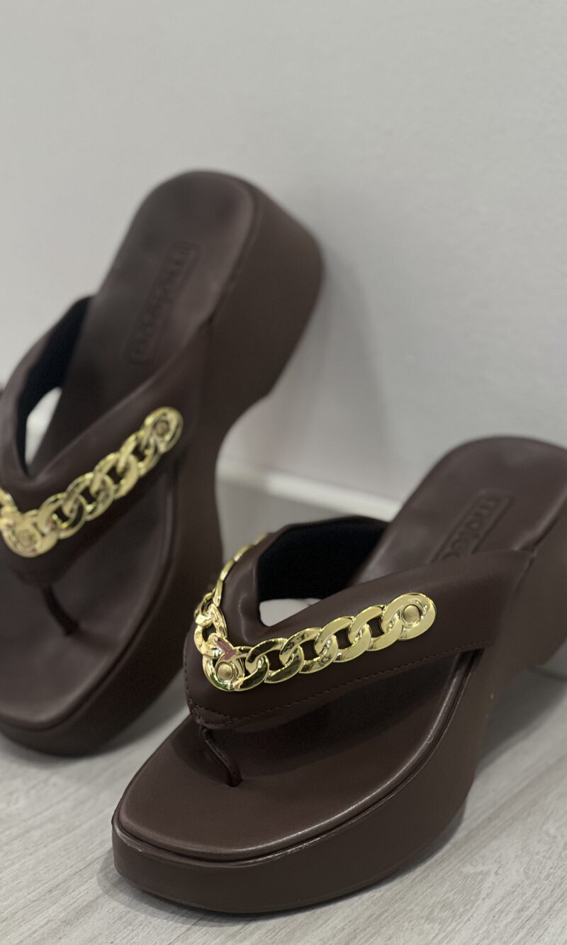 chinelo tamanco napa pele chocolate moleca 5503 117