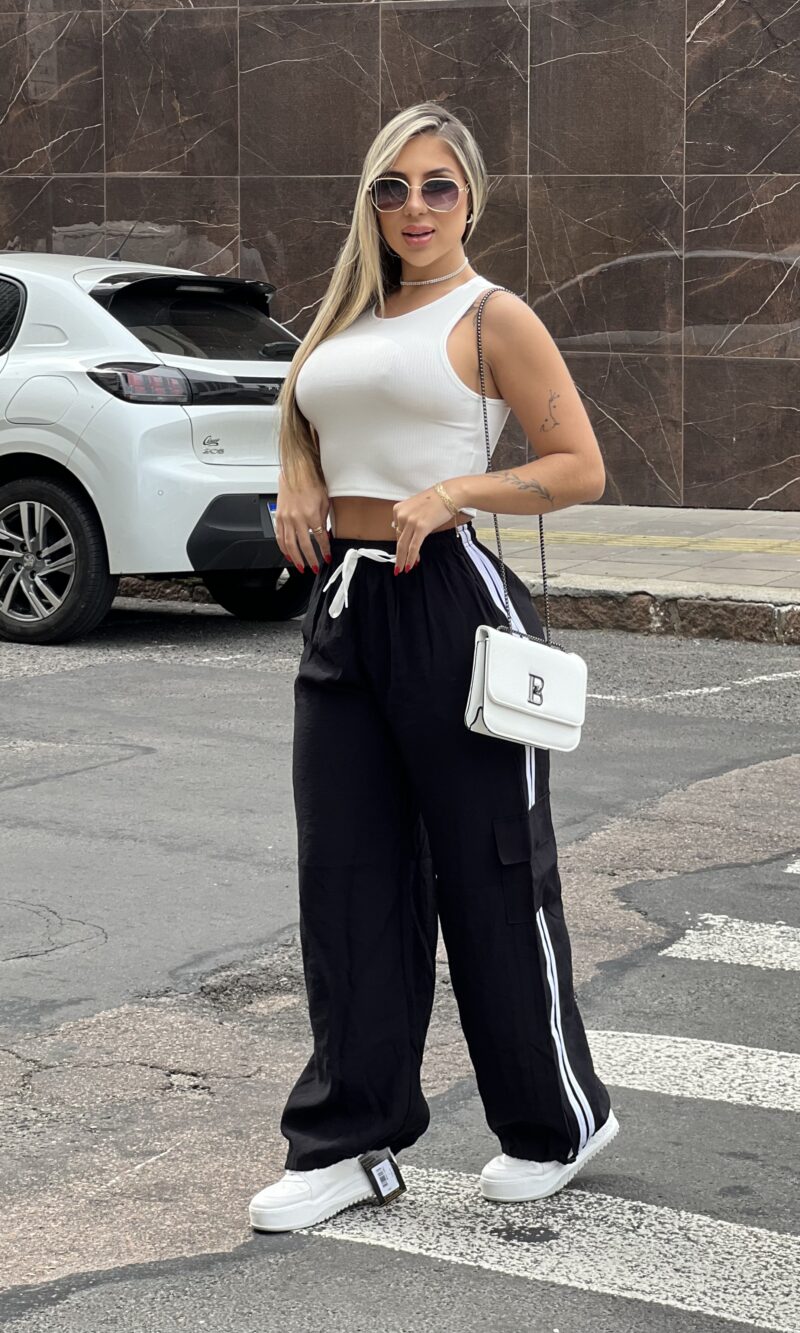 calca pantalona jogger yas preto