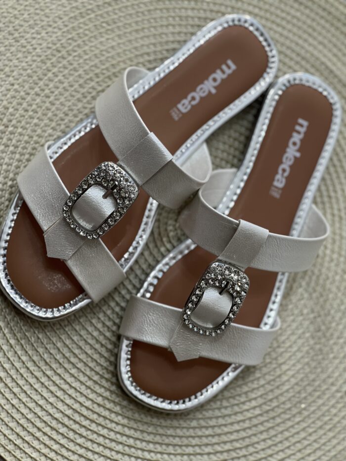 rasteira perola charm moleca off white 5435 558 rasteira perola charm moleca off white 5435 558