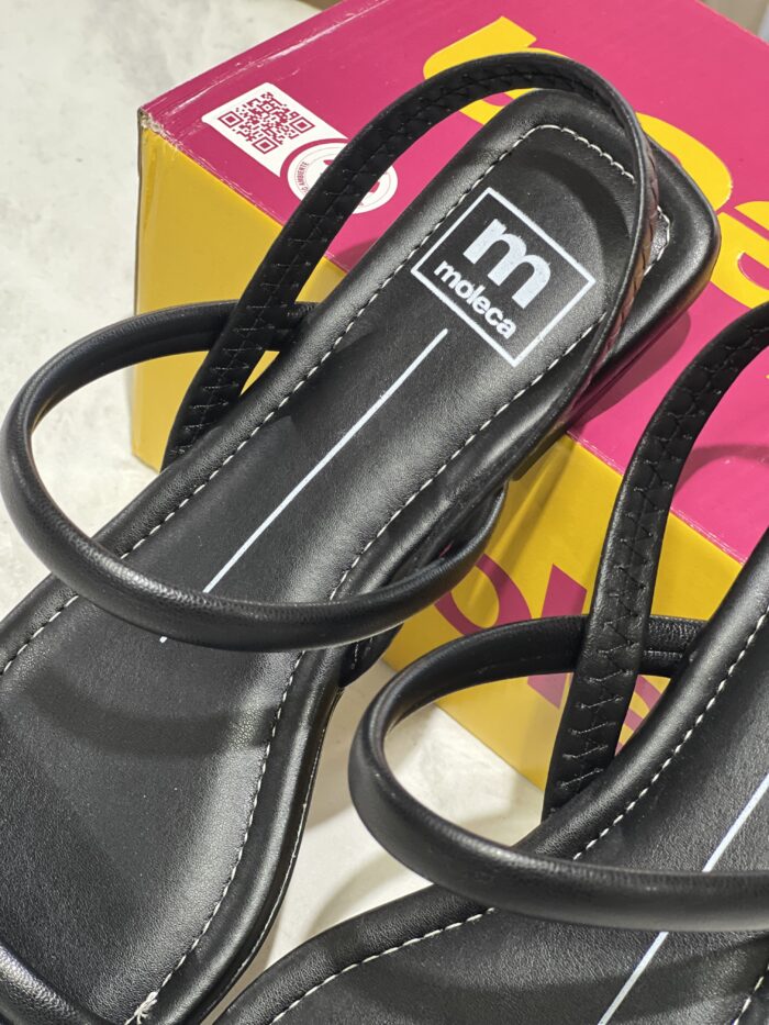 rasteira perola charm moleca off white 5435 558 rasteira perola charm moleca off white 5435 558