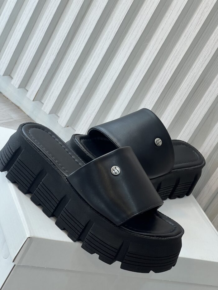 tamanco basic preto 6010t