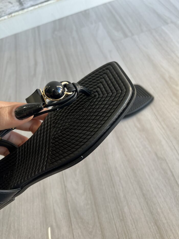 rasteira gaspea atenas preto moleca 5558 106 rasteira gaspea atenas preto moleca 5558 106