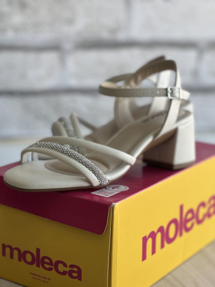 sandalia valencia off white moleca 5496 113 sandalia valencia off white moleca 5496 113