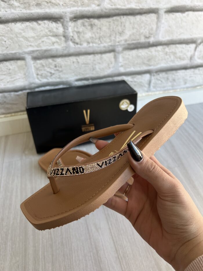 chinelo manta brilho doce de leite vizzano 6531 105 chinelo manta brilho doce de leite vizzano 6531 105