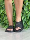 rasteira chinelo preto petite jolie pj6812ii