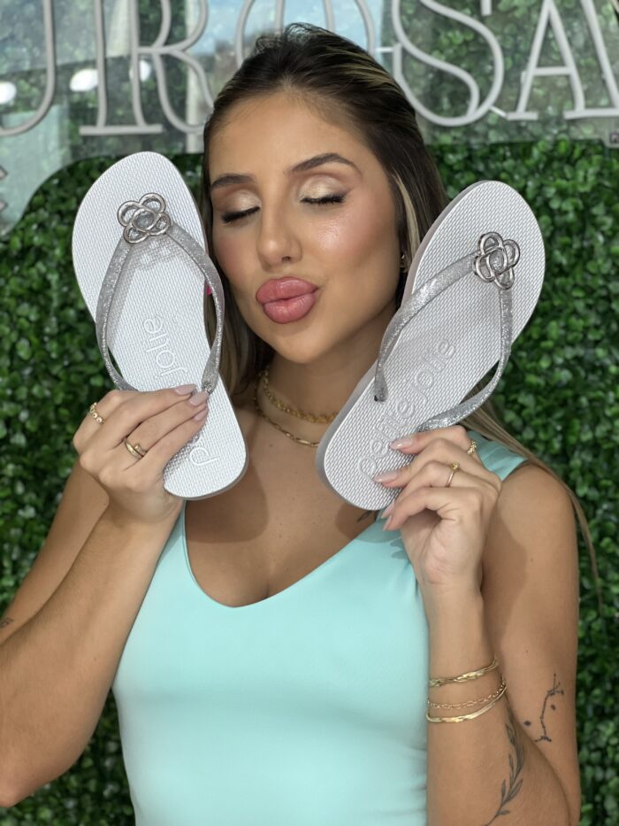 chinelo glitter prata petite jolie pj7704 chinelo glitter prata petite jolie pj7704