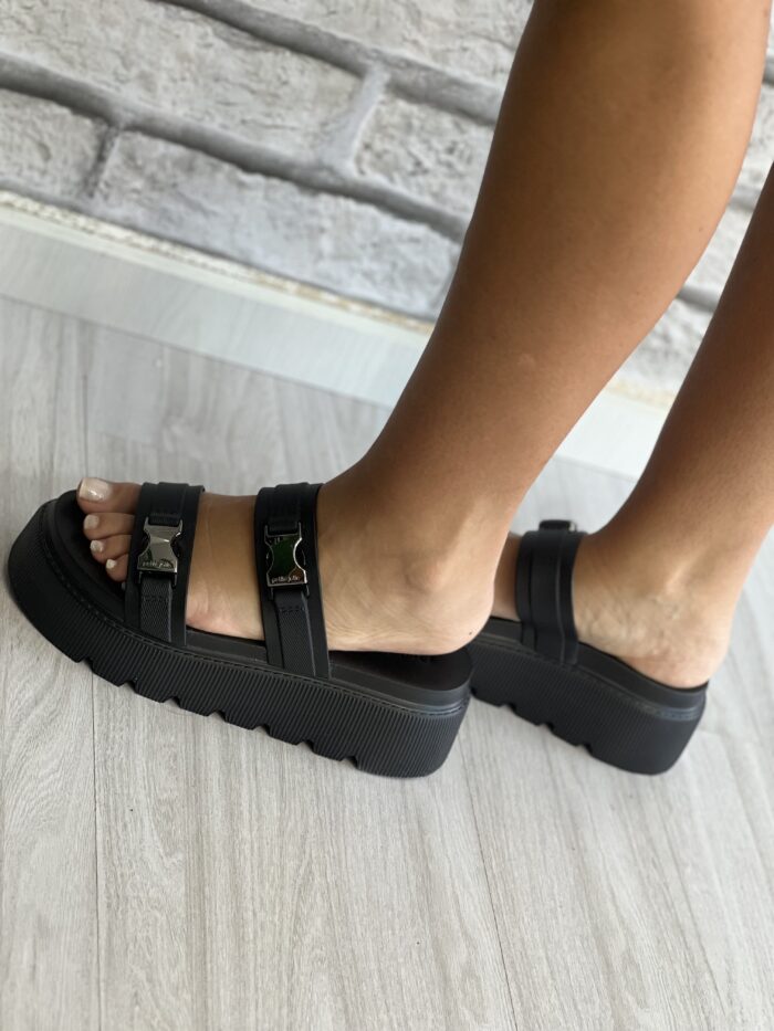 tamanco tratorado preto petite jolie pj7491 tamanco tratorado preto petite jolie pj7491