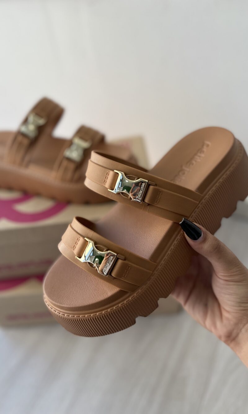 tamanco tratorado doce de leite petite jolie pj7491