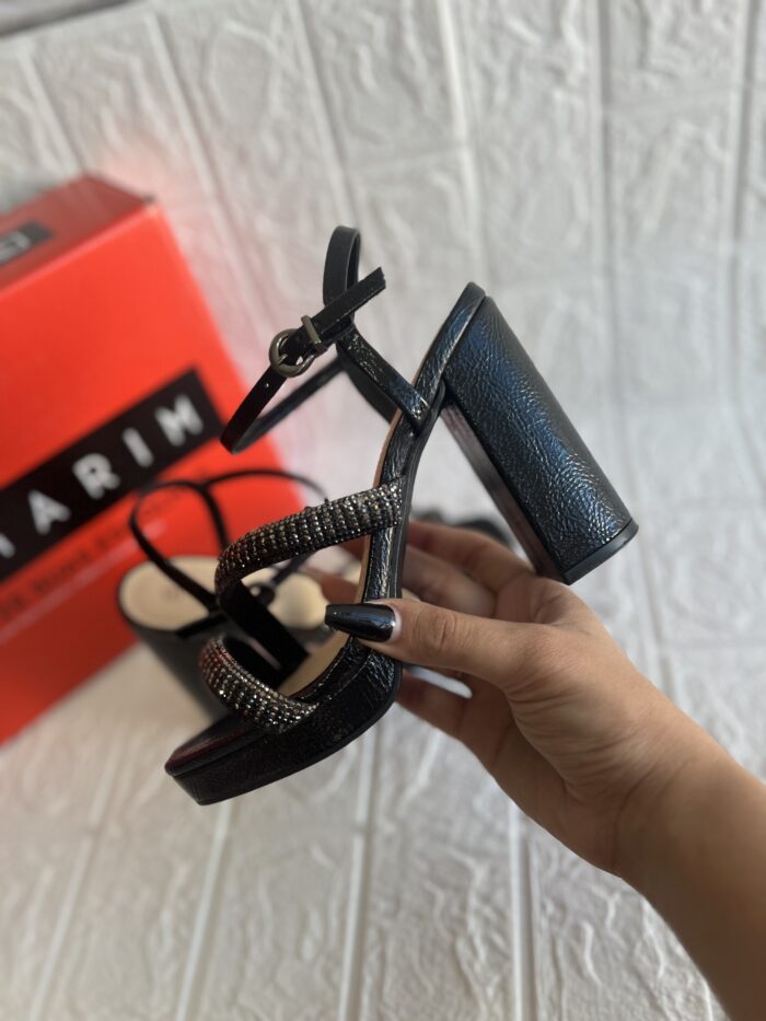 sandalia glam verniz preto brilhos ramarim 25 57202 sandalia glam verniz preto brilhos ramarim 25 57202