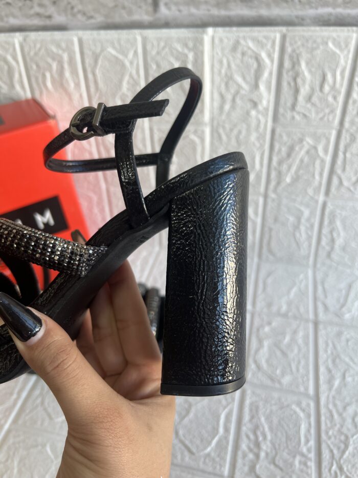 sandalia glam verniz preto brilhos ramarim 25 57202 sandalia glam verniz preto brilhos ramarim 25 57202