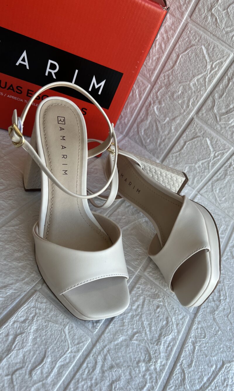 sandalia meia pata off white ramarim 25 57201