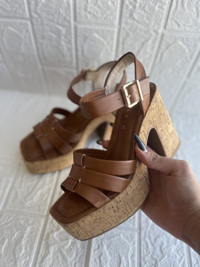 sandalia linha p detalhe doce de leite ramarim 25 35204