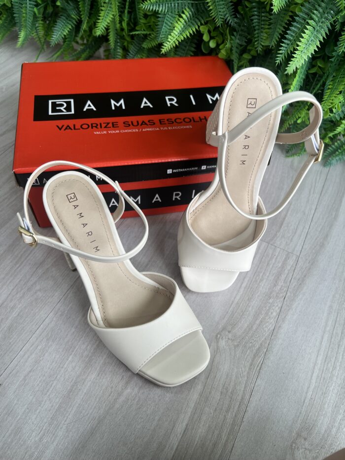 sandalia meia pata off white ramarim 25 57201 sandalia meia pata off white ramarim 25 57201