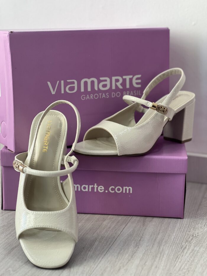 sandalia verniz croco off white via marte 265 005 02 sandalia verniz croco off white via marte 265 005 02