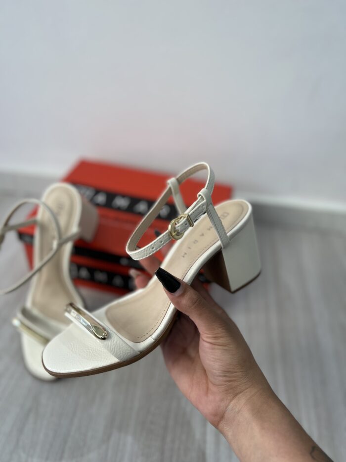 sandalia verniz off white ramarim 25 31201 sandalia verniz off white ramarim 25 31201