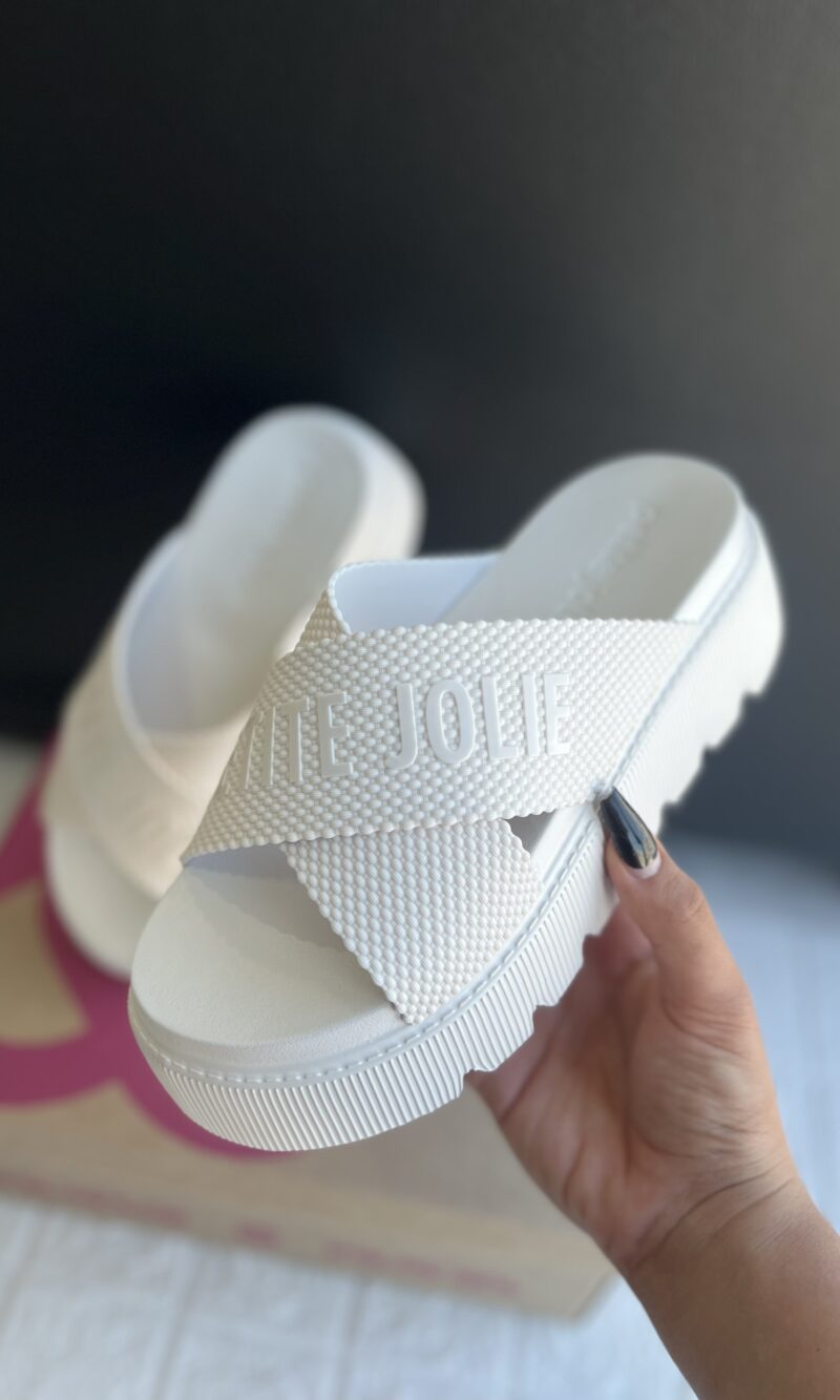 tamanco chinelo tratorado off white petite jolie pj7588