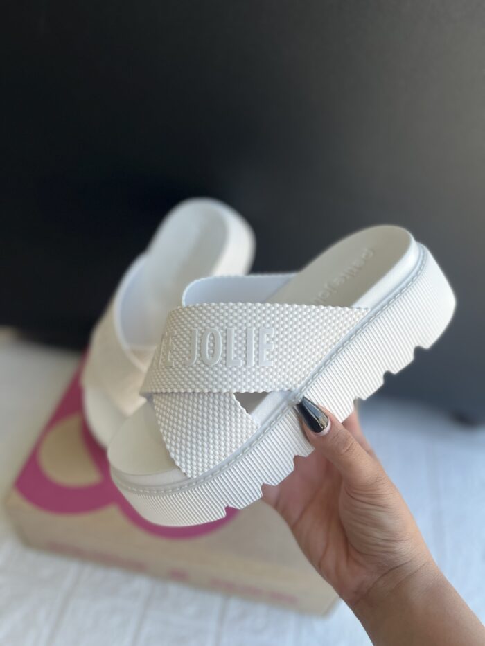 tamanco chinelo tratorado off white petite jolie pj7588 tamanco chinelo tratorado off white petite jolie pj7588