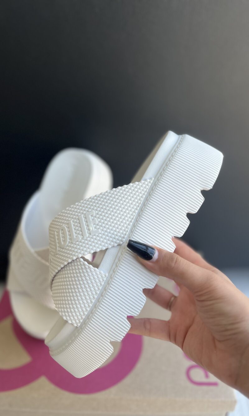 tamanco chinelo tratorado off white petite jolie pj7588 tamanco chinelo tratorado off white petite jolie pj7588