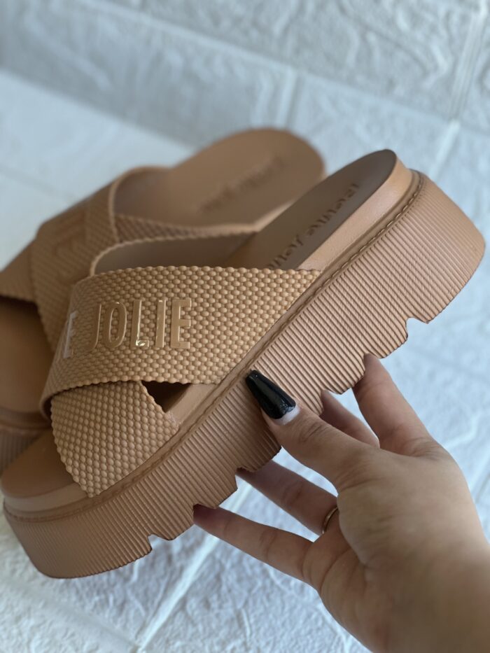 tamanco chinelo tratorado doce de leite petite jolie pj7588 tamanco chinelo tratorado doce de leite petite jolie pj7588