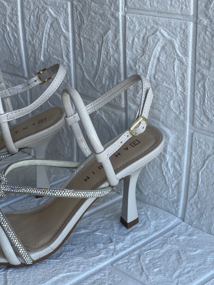 sandalia verniz creme ramarim 2526202 sandalia verniz creme ramarim 2526202