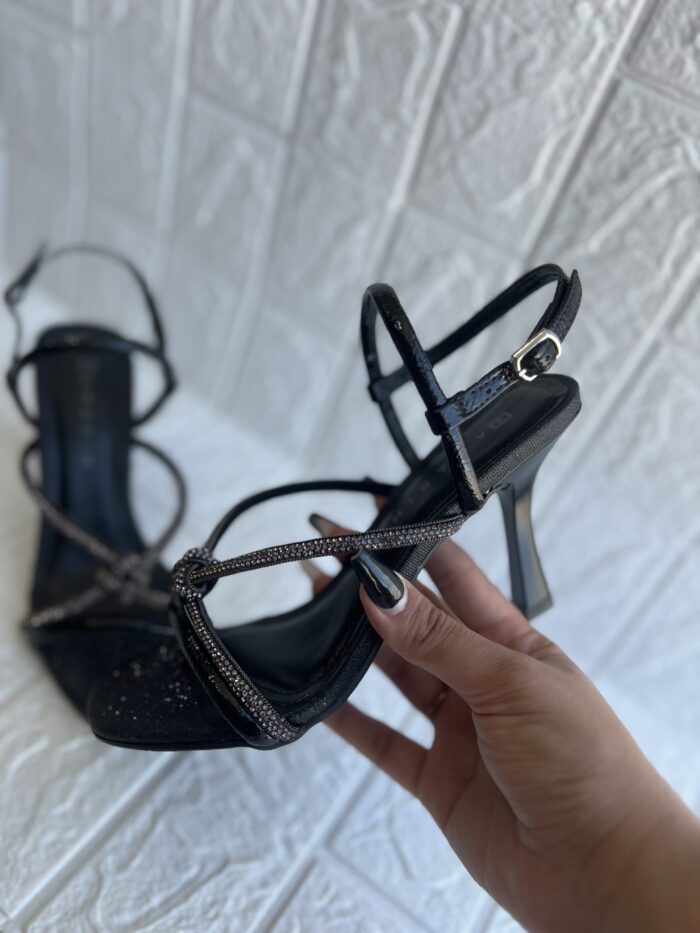 sandÁlia verniz preto ramarim 2526202 sandÁlia verniz preto ramarim 2526202