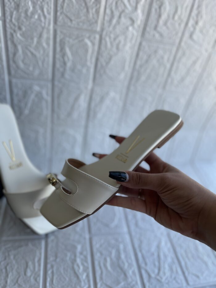 rasteira dedinho off white vizzano 6553 102 rasteira dedinho off white vizzano 6553 102