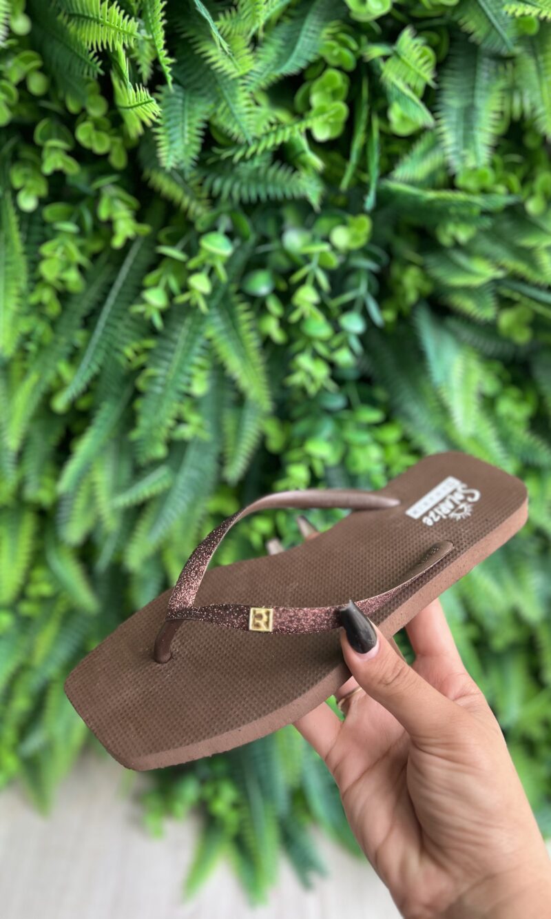 chinelo tira glitter marrom solarize ramarim 251233 chinelo tira glitter marrom solarize ramarim 251233