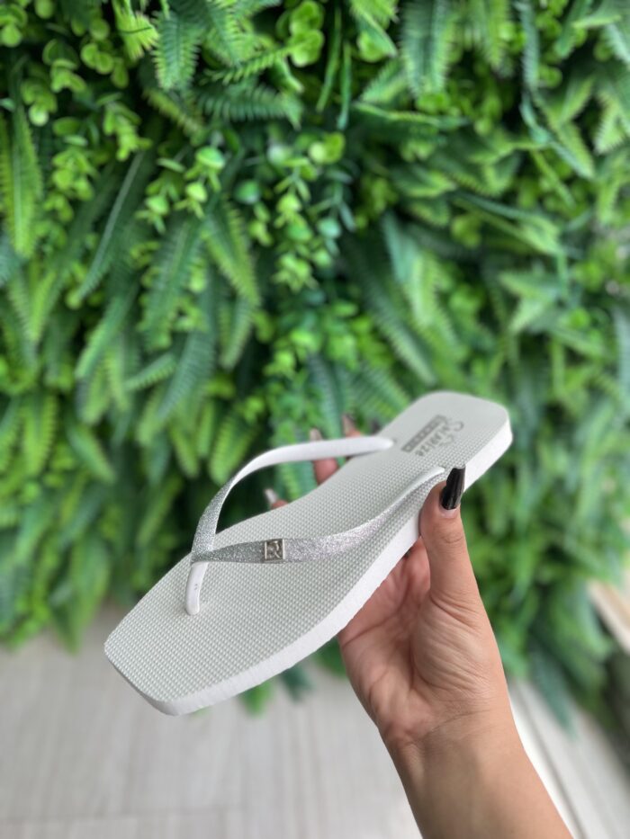 chinelo tira glitter branco solarize ramarim 251233 chinelo tira glitter branco solarize ramarim 251233