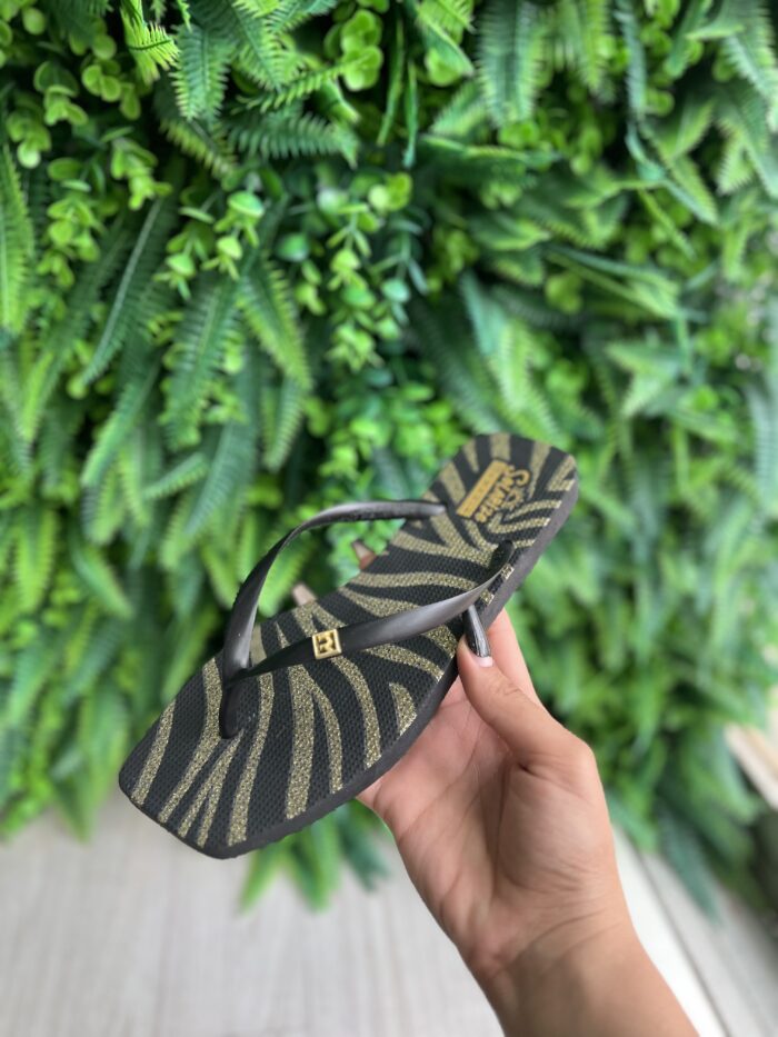 chinelo preto dourado solarize ramarim 252234 chinelo preto dourado solarize ramarim 252234