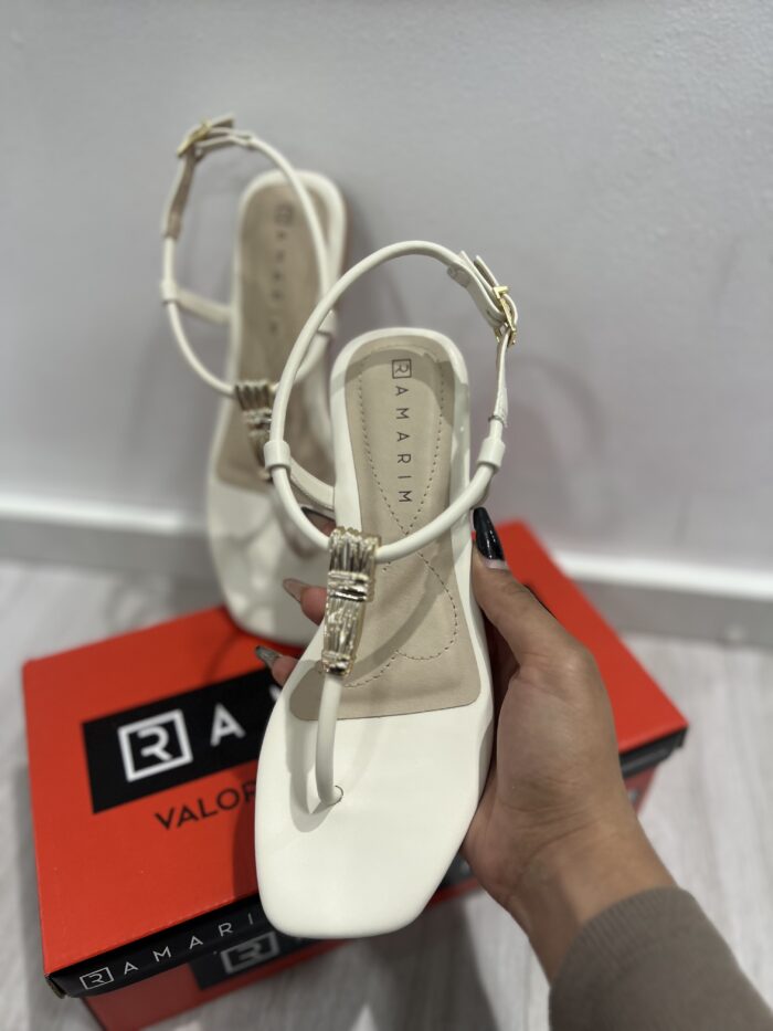 rasteira enfeite ouro creme ramarim 25 25204 rasteira enfeite ouro creme ramarim 25 25204