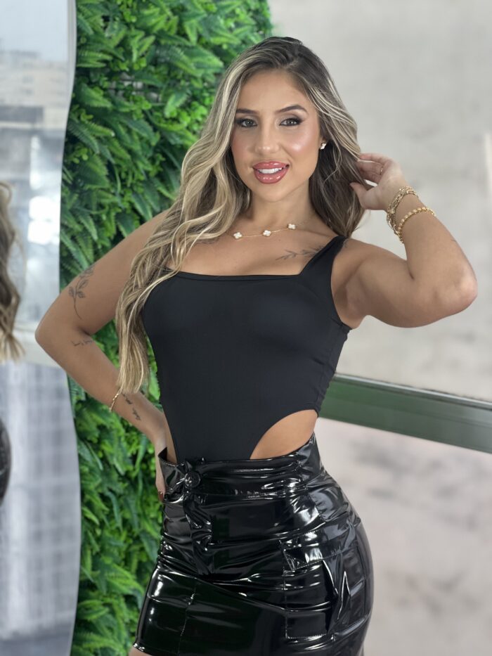 body cavado tau preto body cavado tau preto