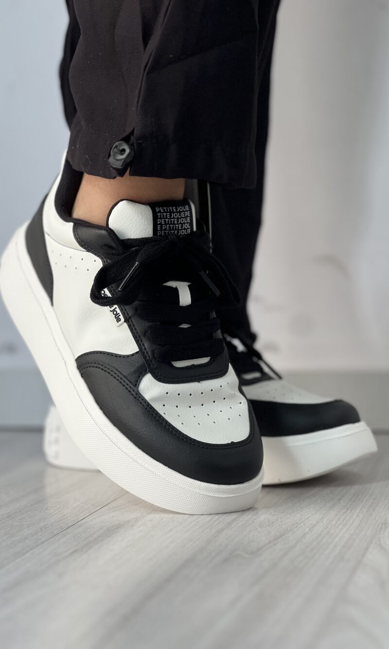 tÊnis preto branco petite jolie pj7537