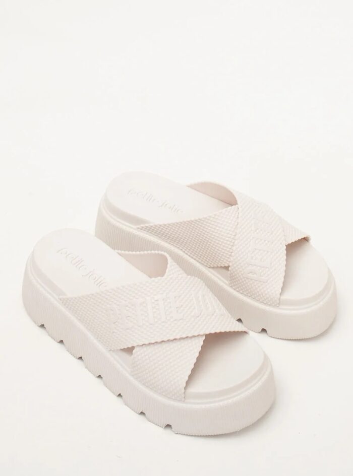 tamanco chinelo tratorado off white petite jolie pj7588 tamanco chinelo tratorado off white petite jolie pj7588