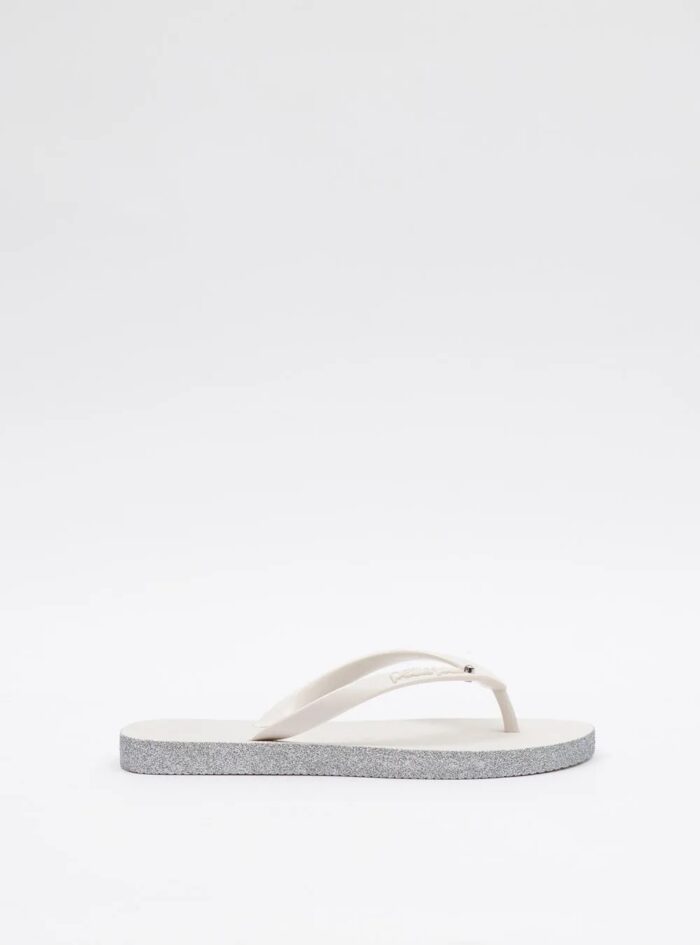 chinelo branco brilhos prata petite jolie pj6970 chinelo branco brilhos prata petite jolie pj6970
