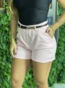 short alfaiataria com cinto soraia rosa