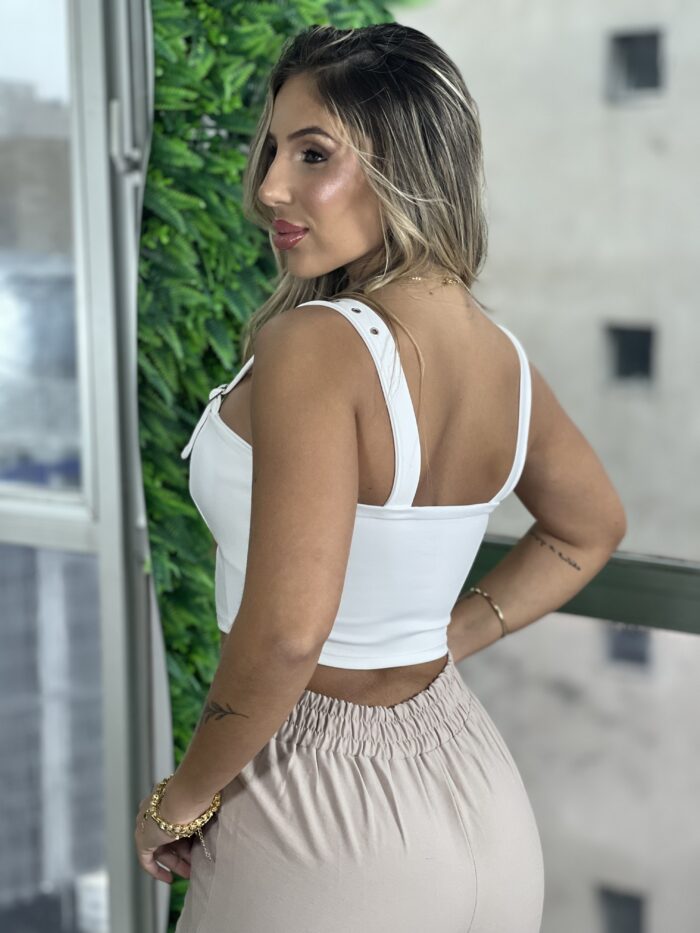 cropped thayse branco cropped thayse branco