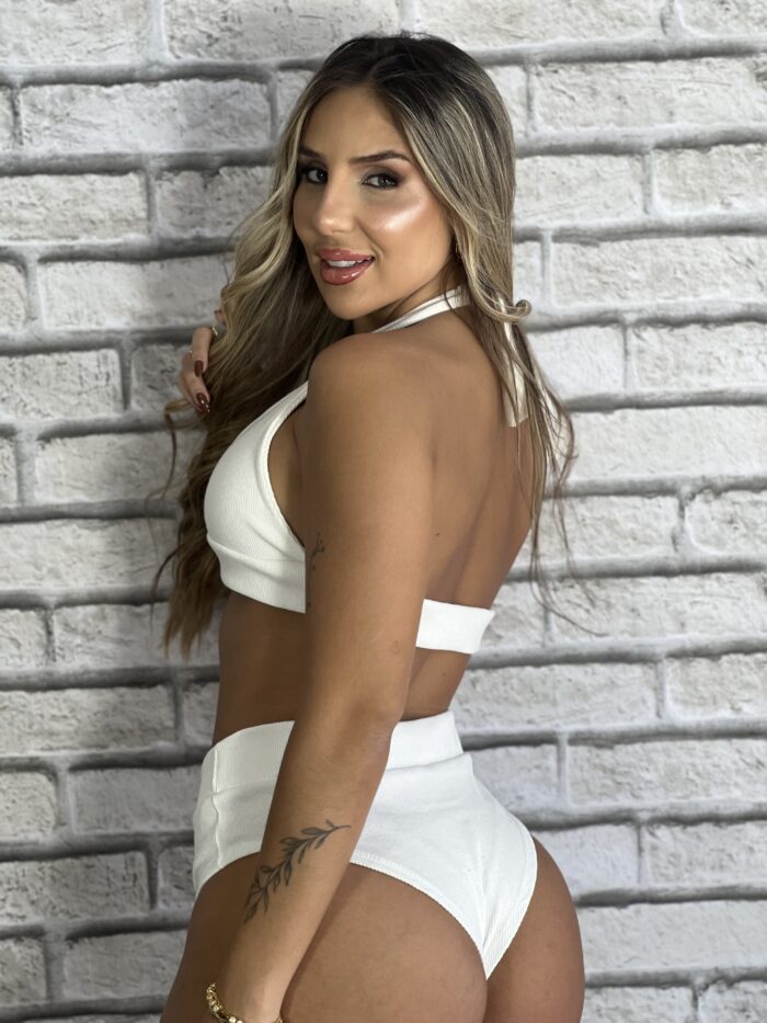 conjunto hot pants alo off white conjunto hot pants alo off white