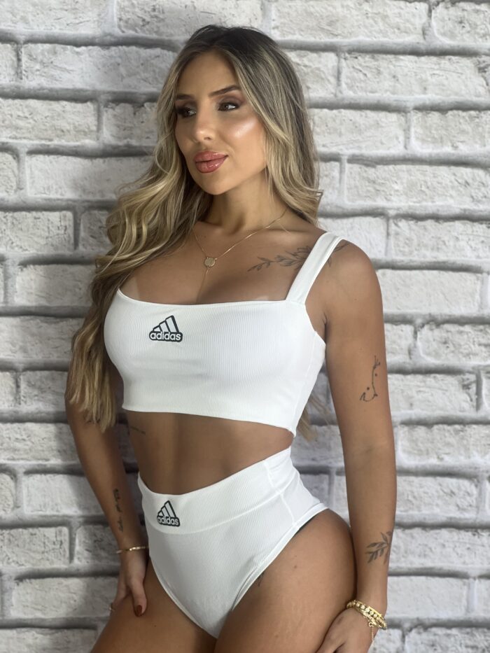 conjunto hot pants ad off white conjunto hot pants ad off white