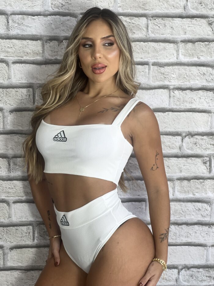 conjunto hot pants ad off white conjunto hot pants ad off white