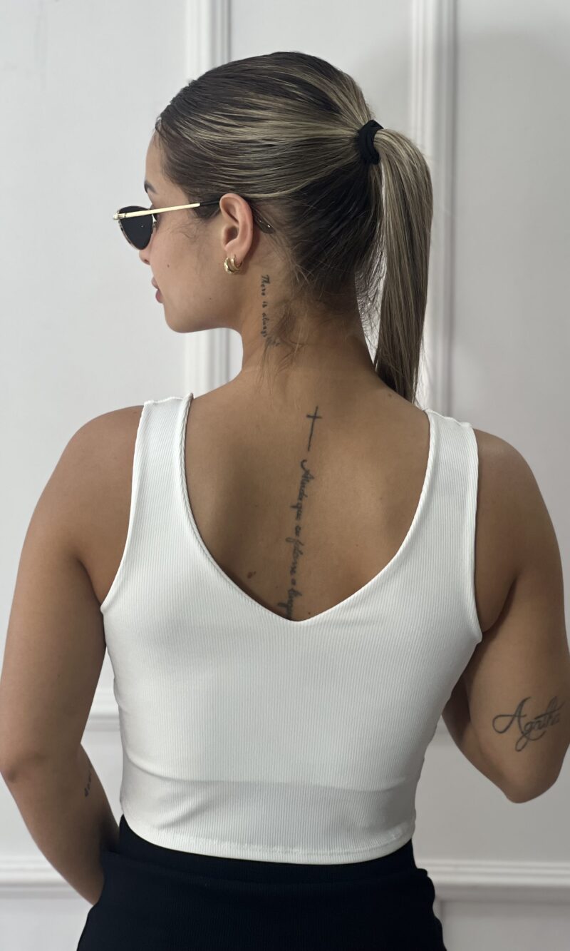 black cropped moni off white