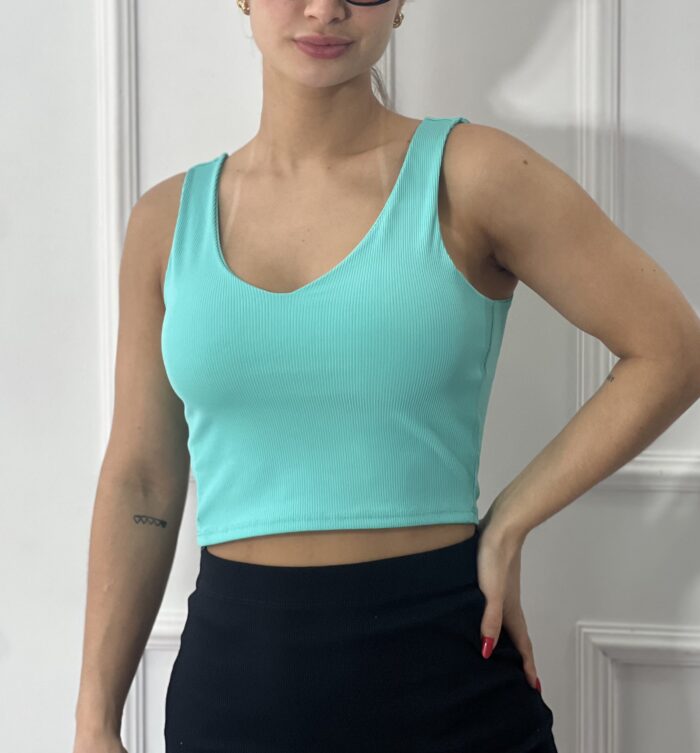 black cropped moni verde