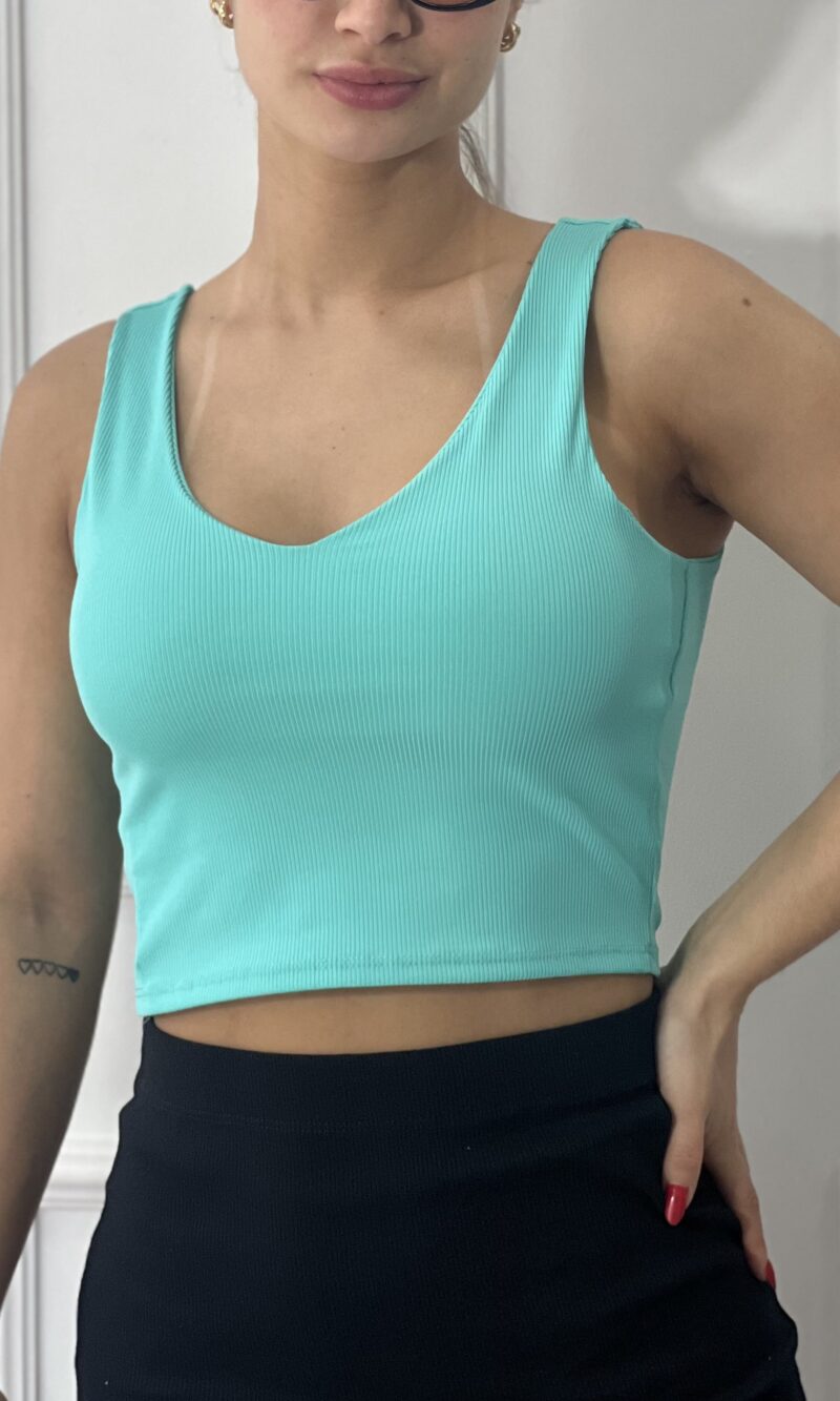 black cropped moni verde