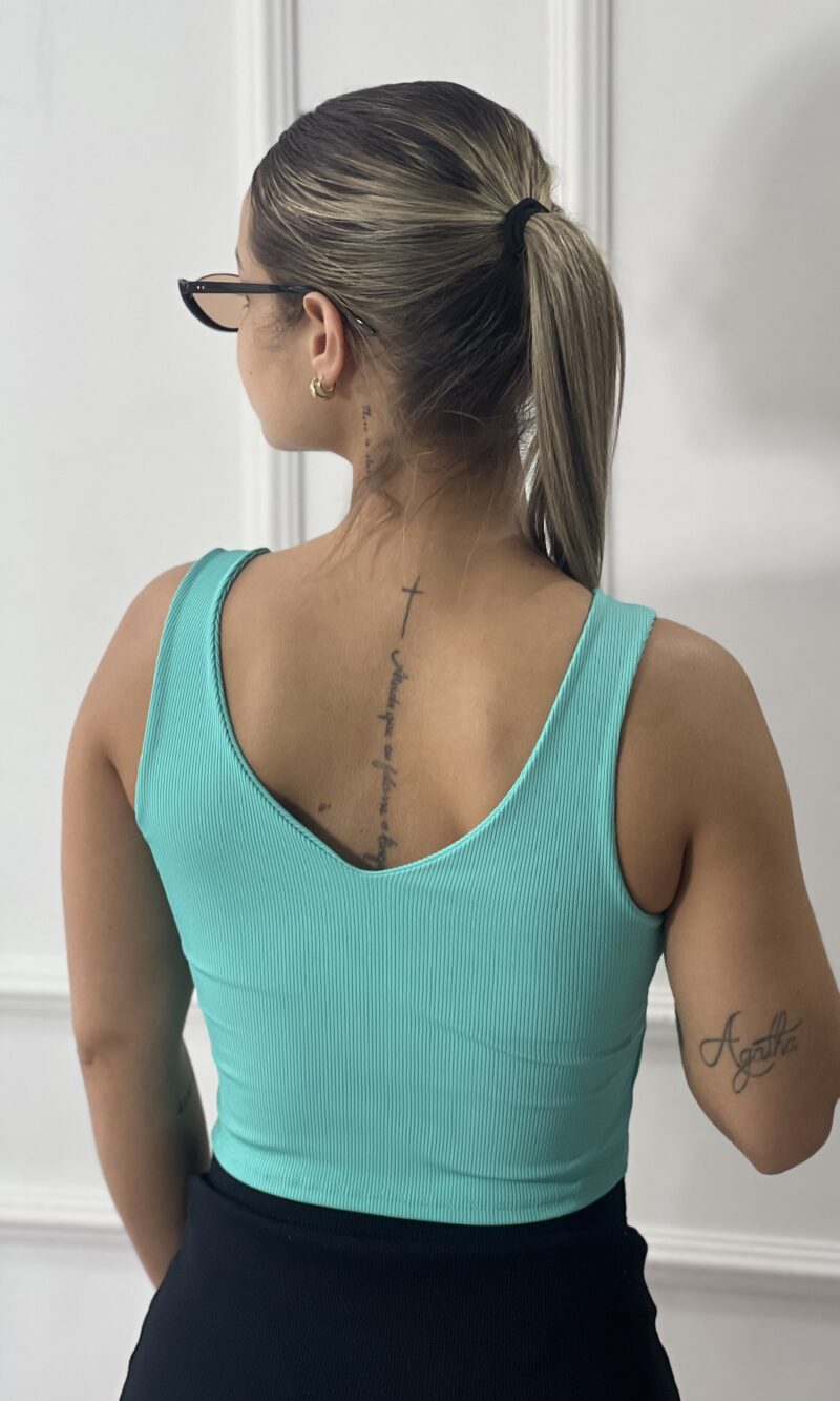 black cropped moni verde