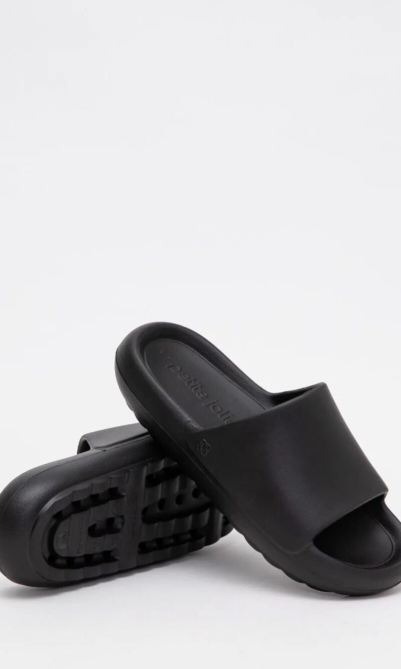 chinelo slide nuvem preto petite jolie pj7639