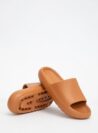 chinelo slide nuvem doce de leite petite jolie pj7639