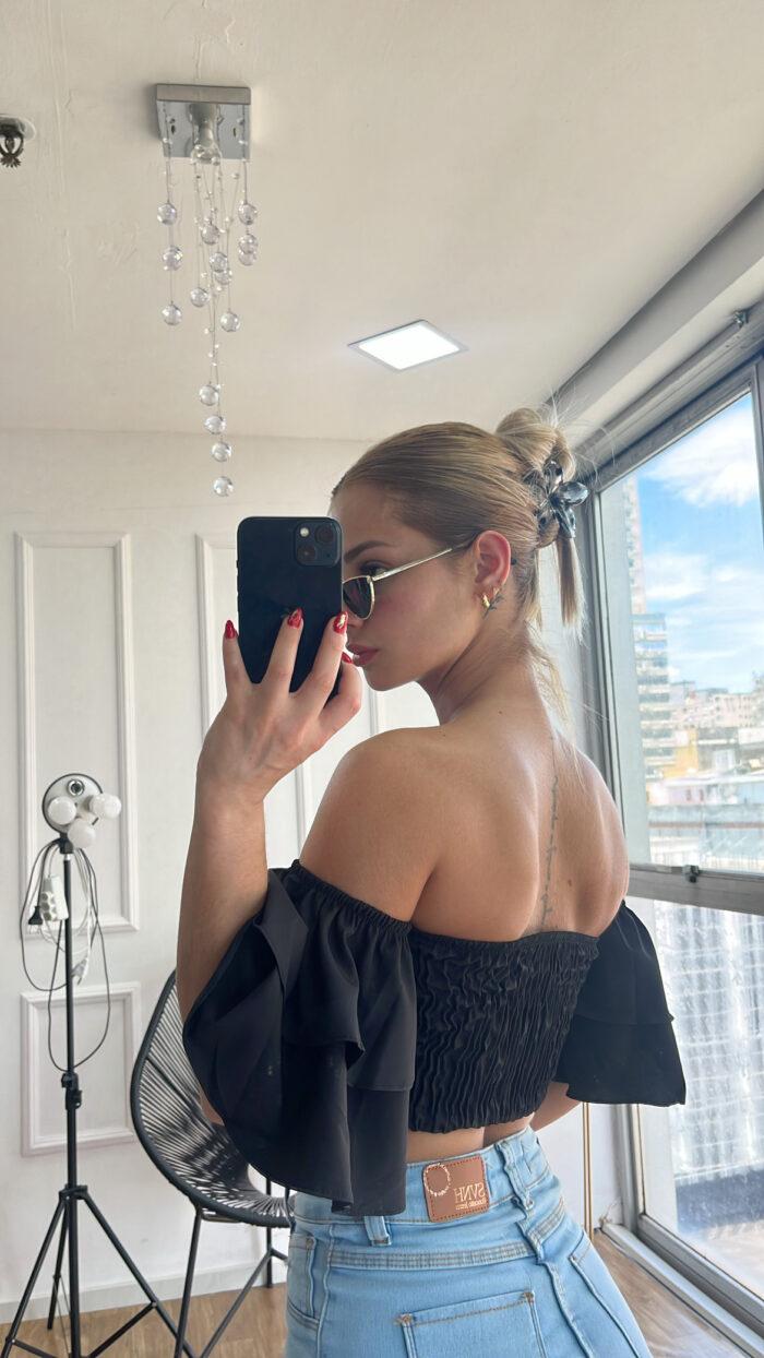 cropped ciganinha olivia preto cropped ciganinha olivia preto